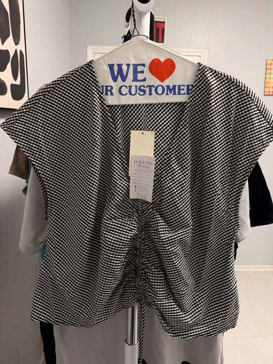 Universal Thread Tops - Target Universal Thread Black and White Gingham Ruched Front Top Size L